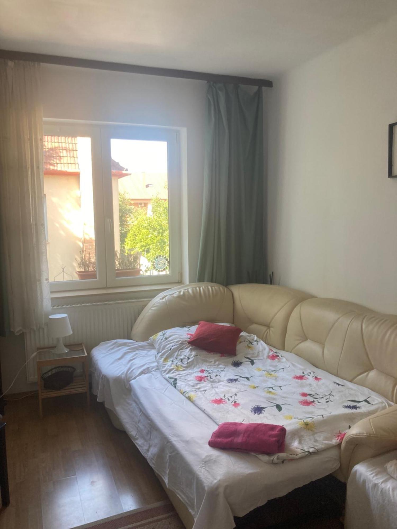 Apartman-Donau Tát Eksteriør billede