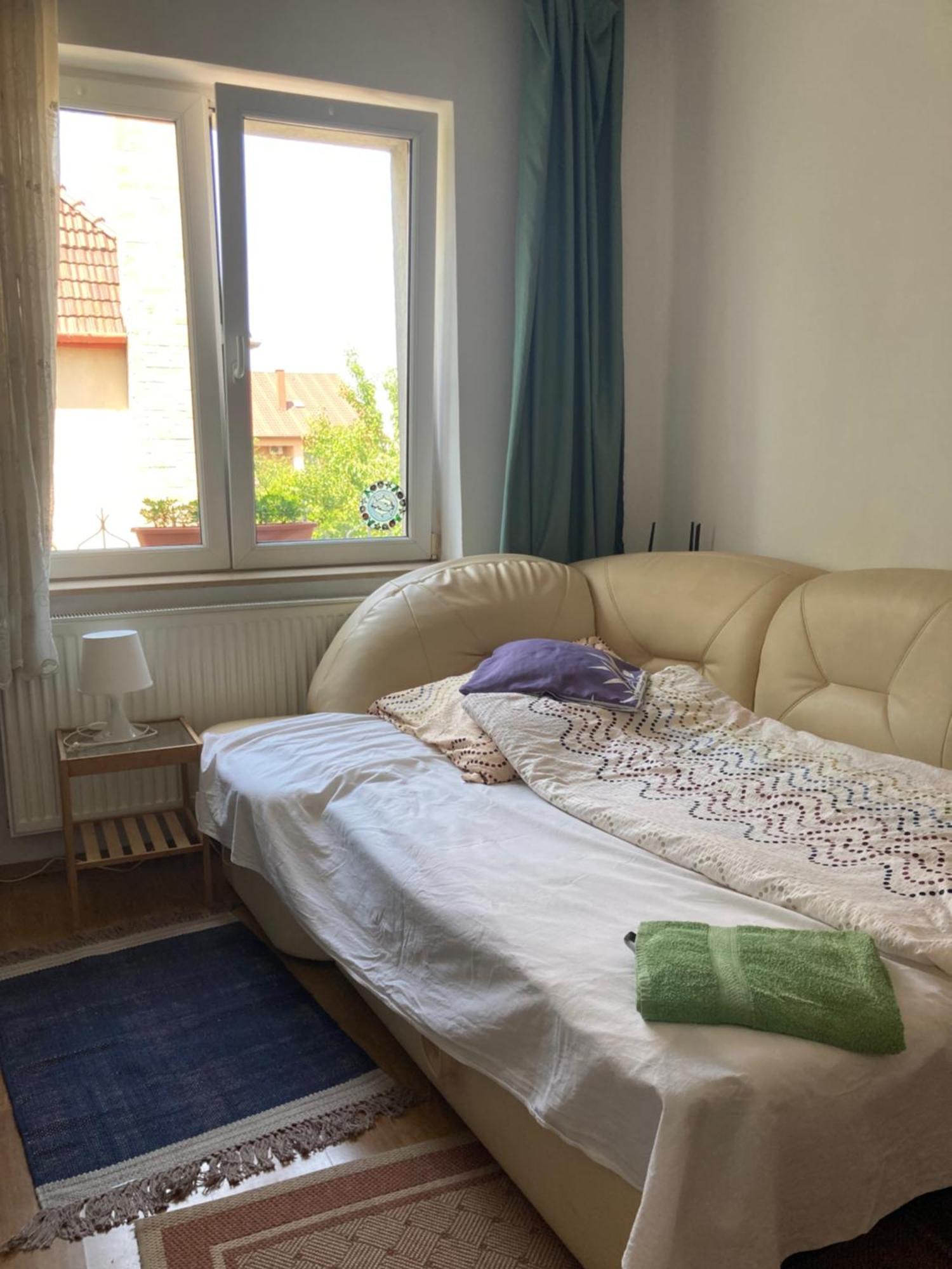 Apartman-Donau Tát Eksteriør billede