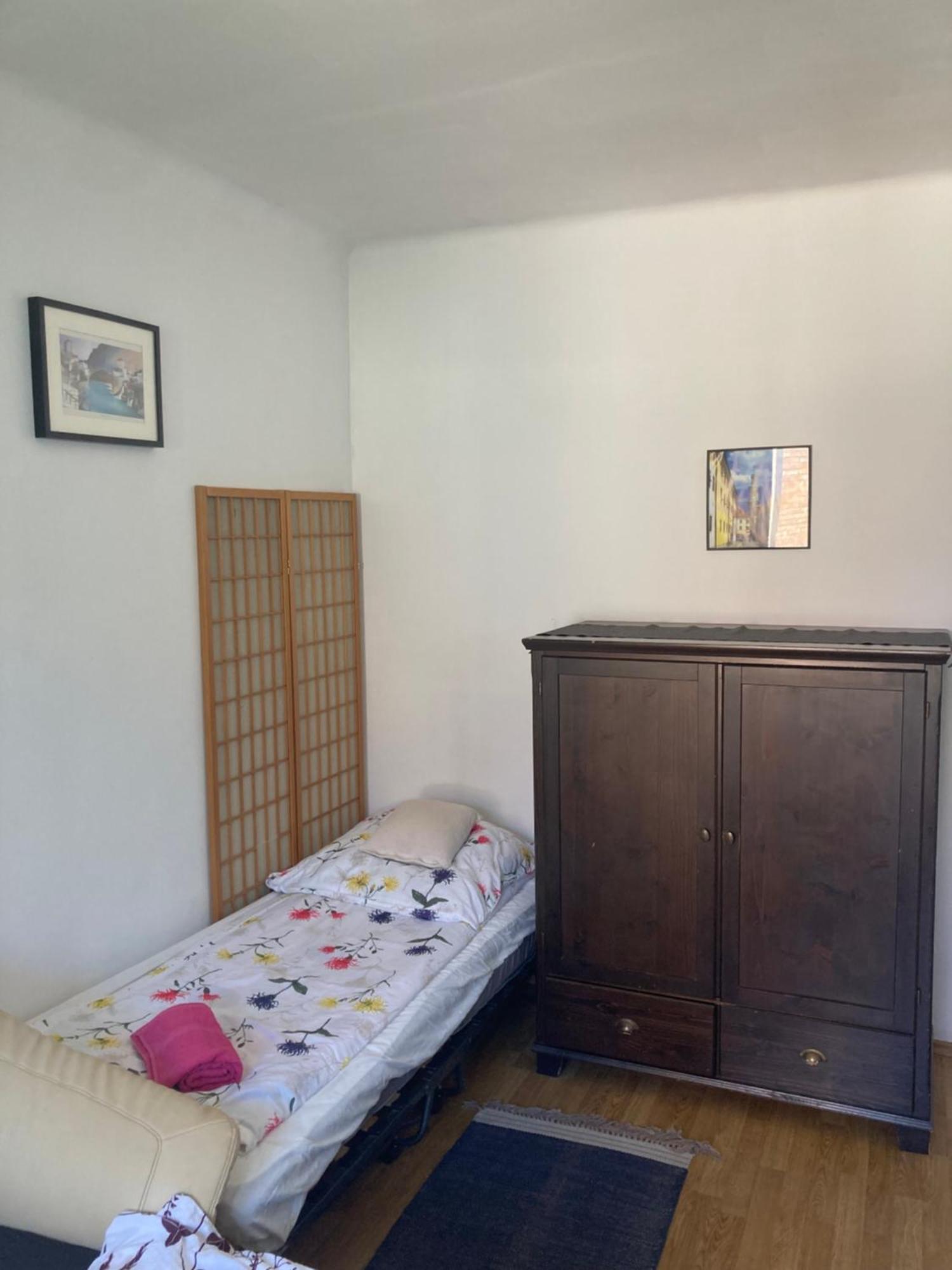 Apartman-Donau Tát Eksteriør billede